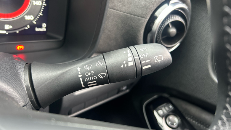 Nissan Juke 1.6 Hybrid Tekna+ 5dr Auto Hybrid Hatchback